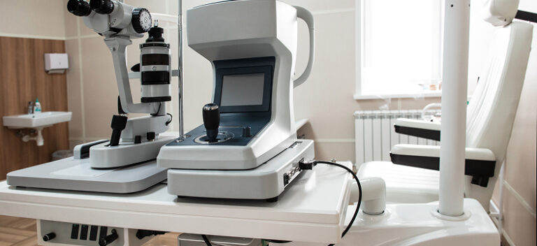 Alat pemeriksaan dan mesin operasi mata untuk disewa di MCA Eye
